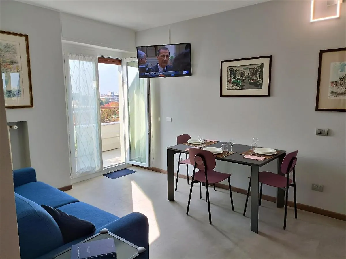 Trilo Busto Skyline Apartment Busto Arsizio Italy